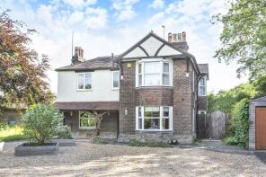 Stanewell House, Stane Street, Billingshurst RH14 9AG