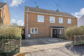 12, Southside, Congresbury BS49 5BS