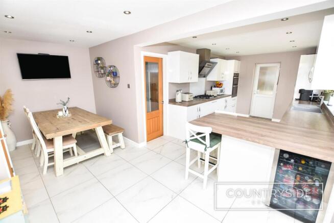 Kitchen / Diner