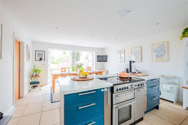 Kitchen/Dining