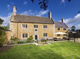 2 The Dower House, Holygate Road, Oakham LE15 9AR