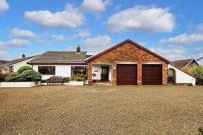 Croftside, Lon Helyg, Llechryd SA43 2NE