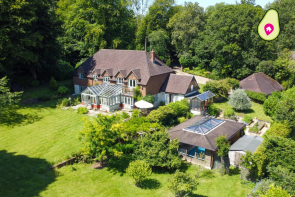 39 Hedge Row Farm, Kings Hill, Beech, Alton GU34 4AW