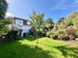 24, Old Manor Close, Newton Abbot TQ13 7JF