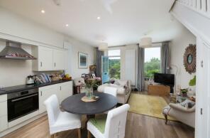7, The Viaduct, Brassknocker Hill, Monkton Combe, Bath BA2 7JD