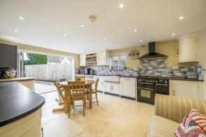 1 Stadleham, Elm View, Cirencester GL7 6DH
