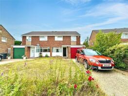 10, Anglesey Avenue, Hailsham BN27 3BH