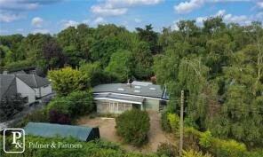 Whins, Aldeburgh Road, Leiston IP16 4QH