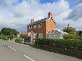 Lynn Villa, B5063 From Oswestry District Boundary To South Of Northwood, Northwood, Shrewsbury SY4 5NN