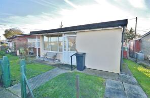 66, Colne Way, Point Clear Bay, Clacton-on-sea CO16 8LN