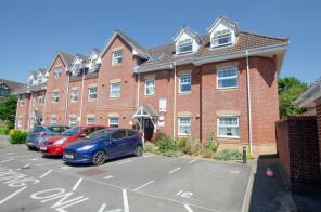 Flat 10, Parjoy House, Salisbury Close, Eastleigh SO50 9BN