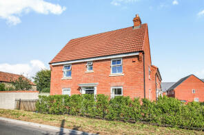 8, Dragonfly Close, Frome BA11 5BX