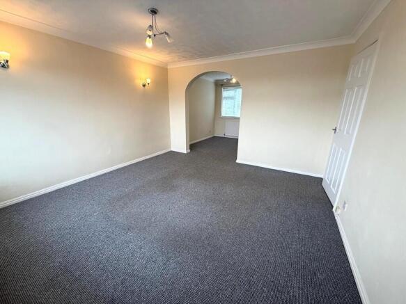 Lounge dining roo...