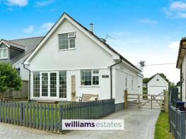 6, Bryn Artro Avenue, Llanferres, Mold CH7 5SG
