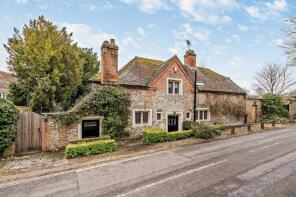 Courtyards, Peach Hill Lane, Winchester SO21 2PZ