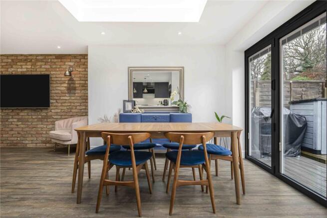 Kitchen/Reception