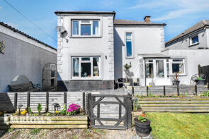 1, South View Houses, Hengoed CF82 8EE