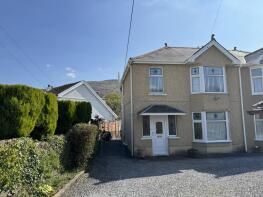 1, Cadfan Villas, Swanfield, Swansea SA9 2JE