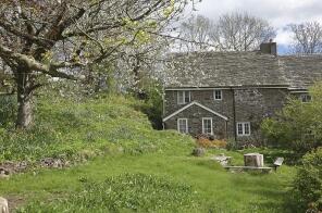 1, Pengilfach Cottages, Llangenny, Crickhowell NP8 1HF