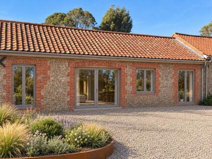 Wood Farm Barns, Plumstead Road, Edgefield, NR24