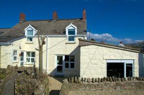 1, Maes Yr Eglwys, Llansaint, Kidwelly SA17 5JE