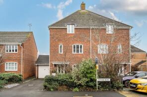 4, Otter Row, Covingham, Swindon SN3 4FE