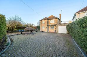 1, Hall Close, Wroughton, Swindon SN4 9LD