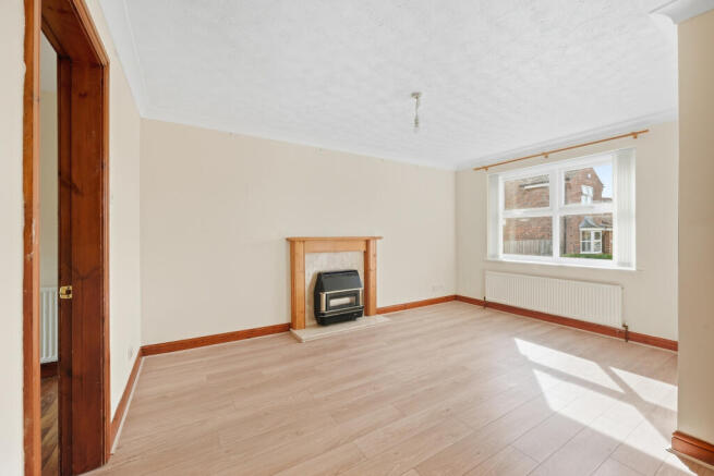 20 Springhall Garth-2