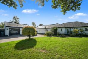 Chellows Gate, Chellows Lane, Lingfield RH7 6LU