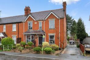 Lynwood, Shinehill Lane, South Littleton WR11 8TP