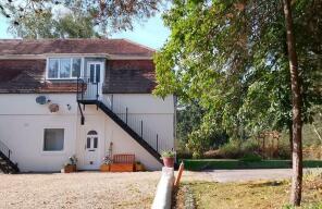 252, Hurn Road, Ringwood BH24 2BU
