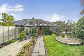 1, The Barns, Quay Road, Saltash PL12 5HN