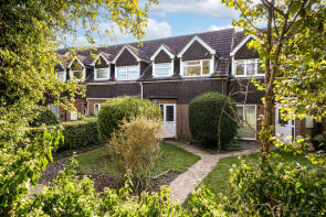 9, Marston Court, Long Marston, Tring HP23 4QD