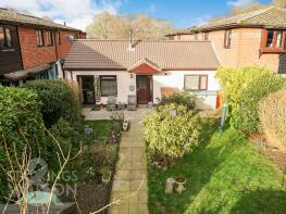 17, Bramerton Lodge, Easthill Lane, Norwich NR14 7EQ
