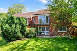 Flat 1, Kings Court, The Avenue, Tadworth KT20 5DT