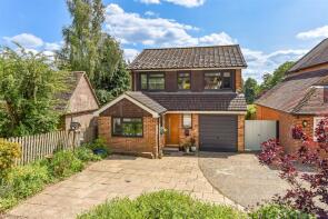Suffield, Wire Cut, Frensham, Farnham GU10 3DG