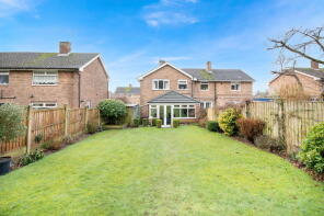 60, Egmanton Road, Mansfield NG20 9QN
