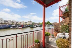 30, Swan Drive, Trowbridge BA14 8US