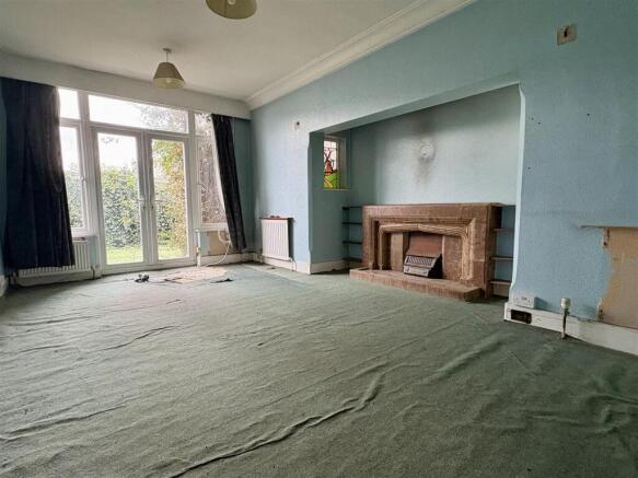 Rear lounge