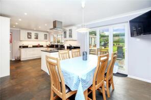 12, Downs Close, Eastbury, Hungerford RG17 7JW