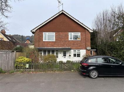 Underwood Road, Haslemere, Surrey, GU27