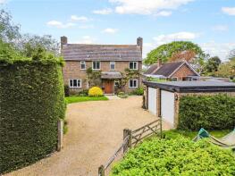 Finchfield, Highleigh Road, Chichester PO20 7NR