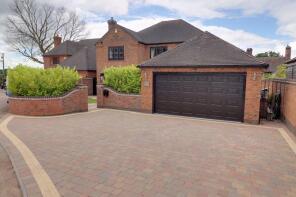 10, Kenderdine Close, Stafford ST17 0YS