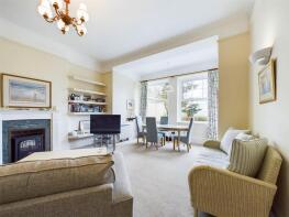 2, Furzey Close, Thurlestone TQ7 3NP