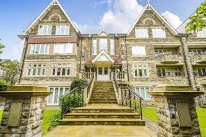 Flat 6, 20 Radlyn Oval, Park Avenue, Harrogate HG2 9BG