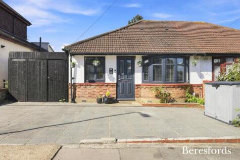Bridge Avenue, Upminster, RM14