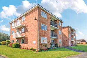 5, Minster Court, Windsor Close, Taunton TA1 4LW