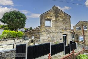 140, Gillroyd Lane, Linthwaite, Huddersfield HD7 5SR