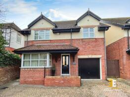 7b Oakbank Villa, Riviere's Avenue, Colwyn Bay LL29 7DP