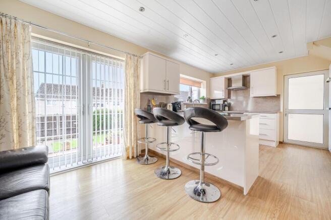 KITCHEN/ DINER/ FAMILY ROOM
